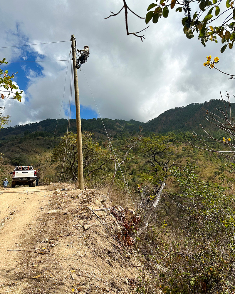 Montana lineworker in Guatemala