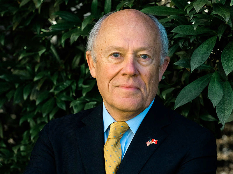 Headshot of Mark Mills